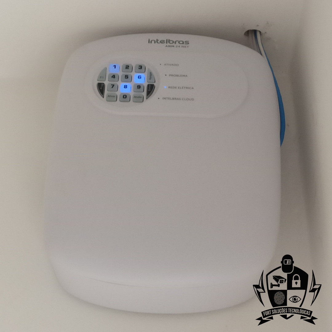 manutenção em sistema de alarme